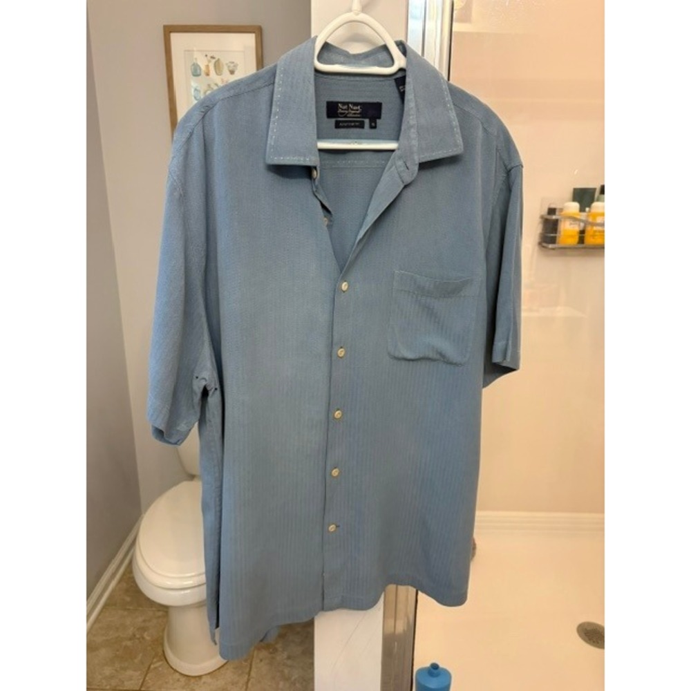 Nat Nast Luxury Originals Men's XL 100% Silk Blue Short Sleeve Button Up Shirt